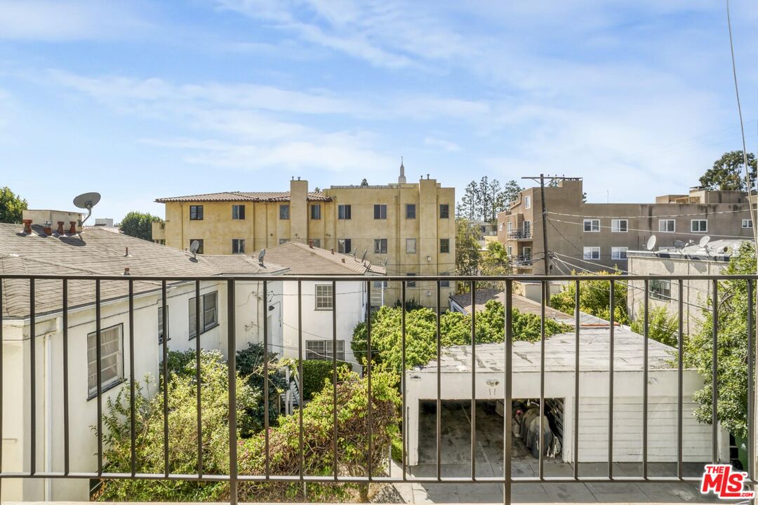 1677 Westholme Avenue Los Angeles, CA 90024 - Photo 28 of 43 a view of a balcony with city view
