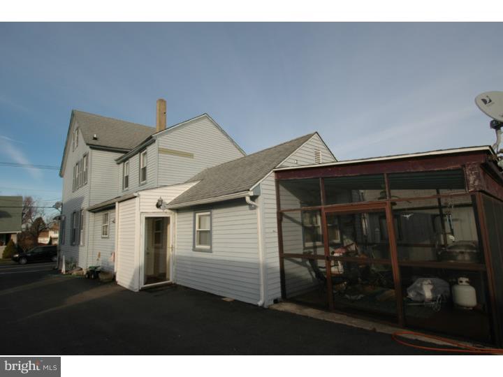 24734 East Main Street Columbus, NJ 08022 - Photo 2 of 5 Exterior Side