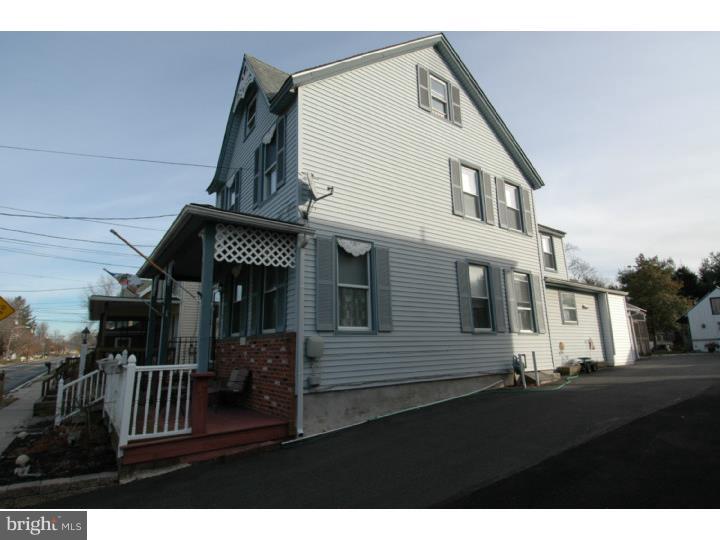 24734 East Main Street Columbus, NJ 08022 - Photo 4 of 5 Exterior Side