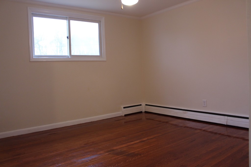 22 Lilian Road Framingham, MA 01701 - Photo 12 of 18 Gallery Image 12
