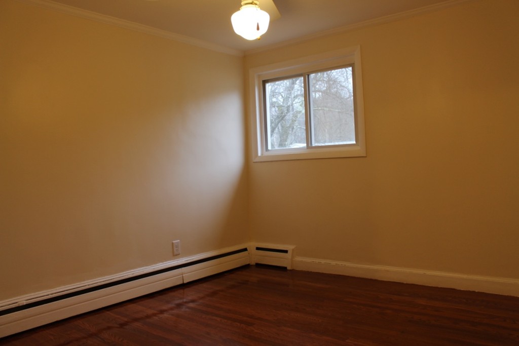 22 Lilian Road Framingham, MA 01701 - Photo 17 of 18 Gallery Image 17