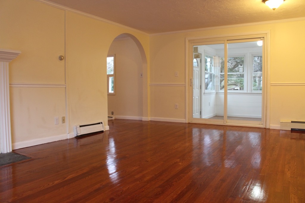 22 Lilian Road Framingham, MA 01701 - Photo 4 of 18 Gallery Image 4
