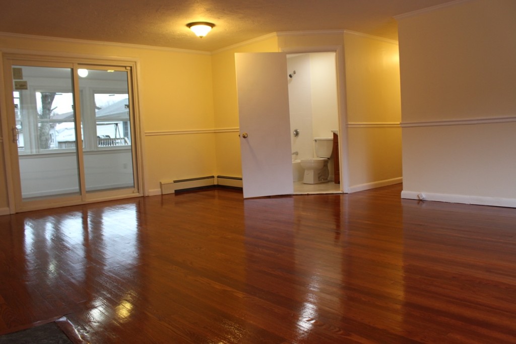 22 Lilian Road Framingham, MA 01701 - Photo 5 of 18 Gallery Image 5