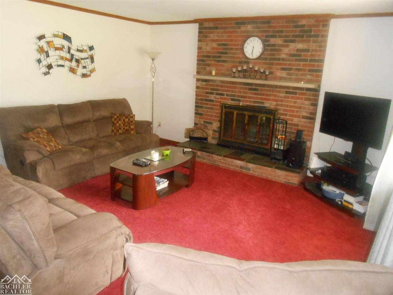 643 Meisner Road East China, MI 48054 - Photo 3 of 40 31293738-2.JPG