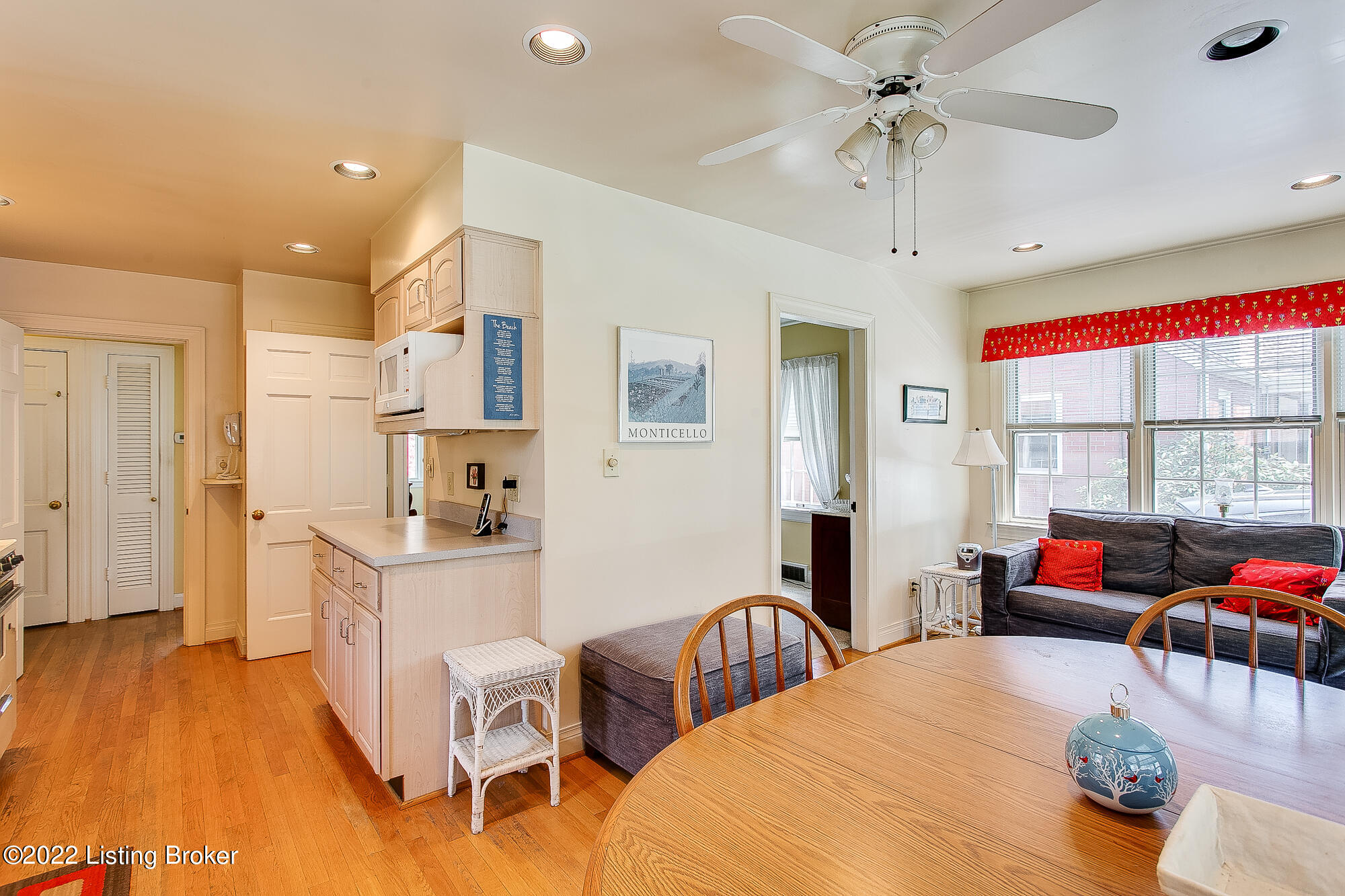 3250 Cross Bill Road Louisville, KY 40213 - Photo 18 of 54 3250 Crossbill-18