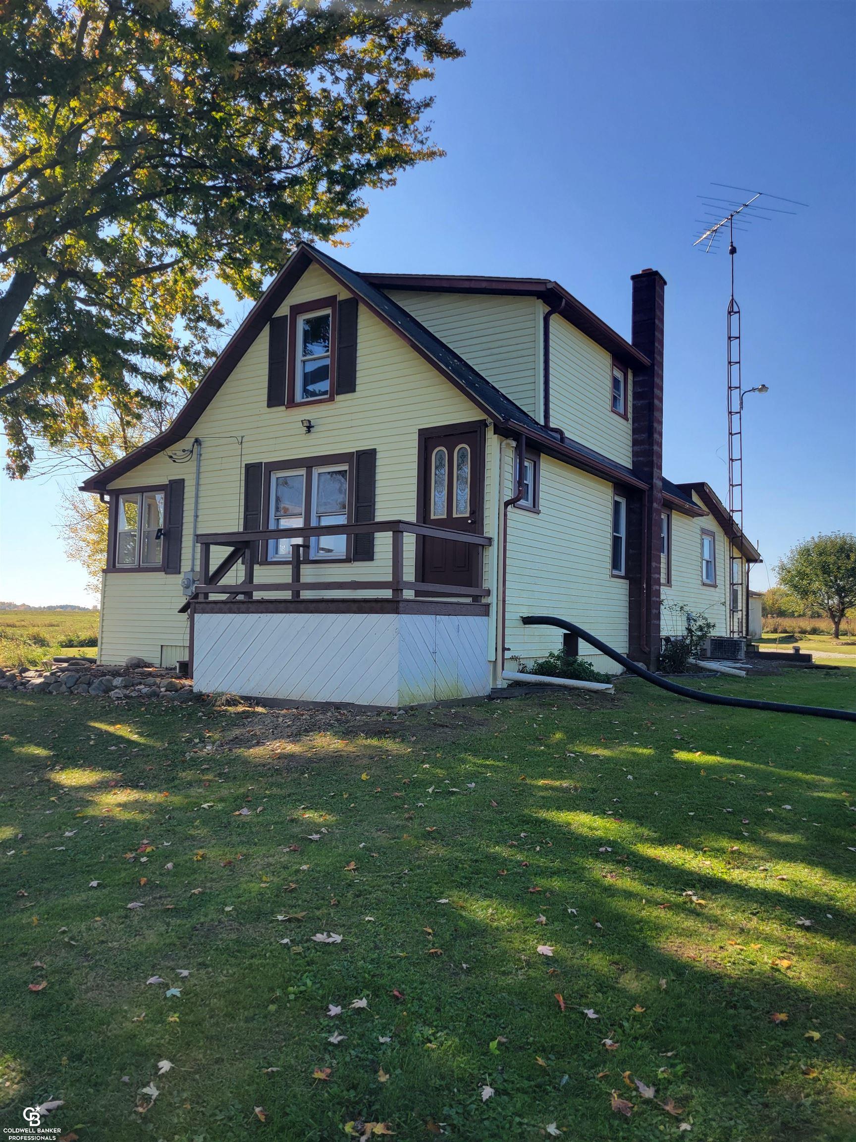8191 Duquette Road Yale, MI 48097 - Photo 2 of 35 50158823-5dff5aa5-71e9-48ce-830e-48d51d35f1b6.JPG