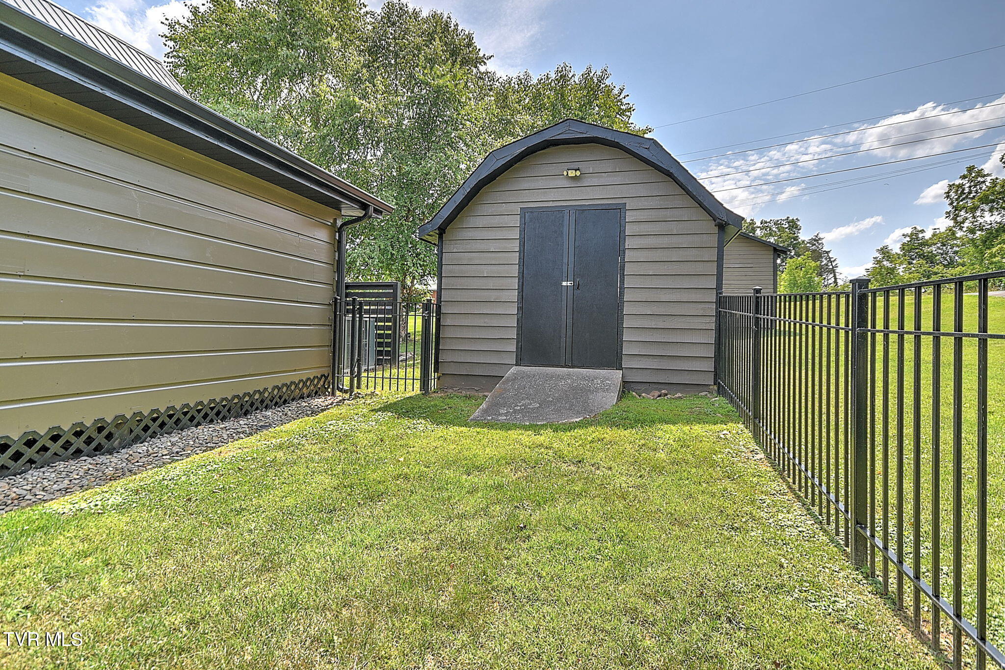 814 Summer Sound Road Piney Flats, TN 37686 - Photo 69 of 104 70-web-or-mls-814 Summer Sound BS-70