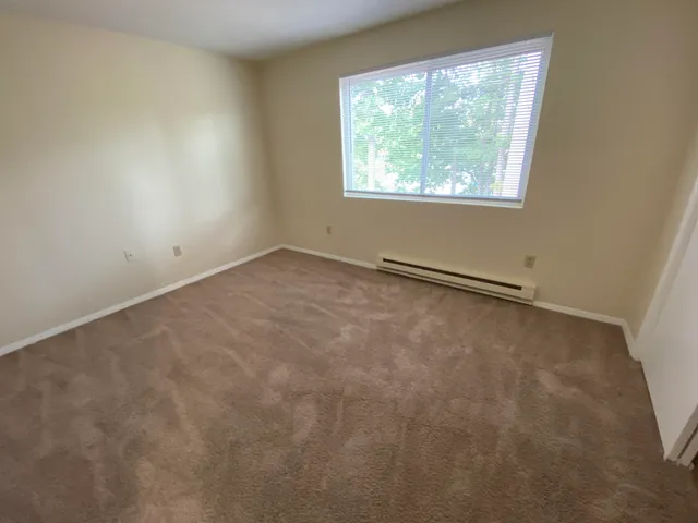 $2,052 | 95 Powers Street, Unit 84, Milford, NH 03055