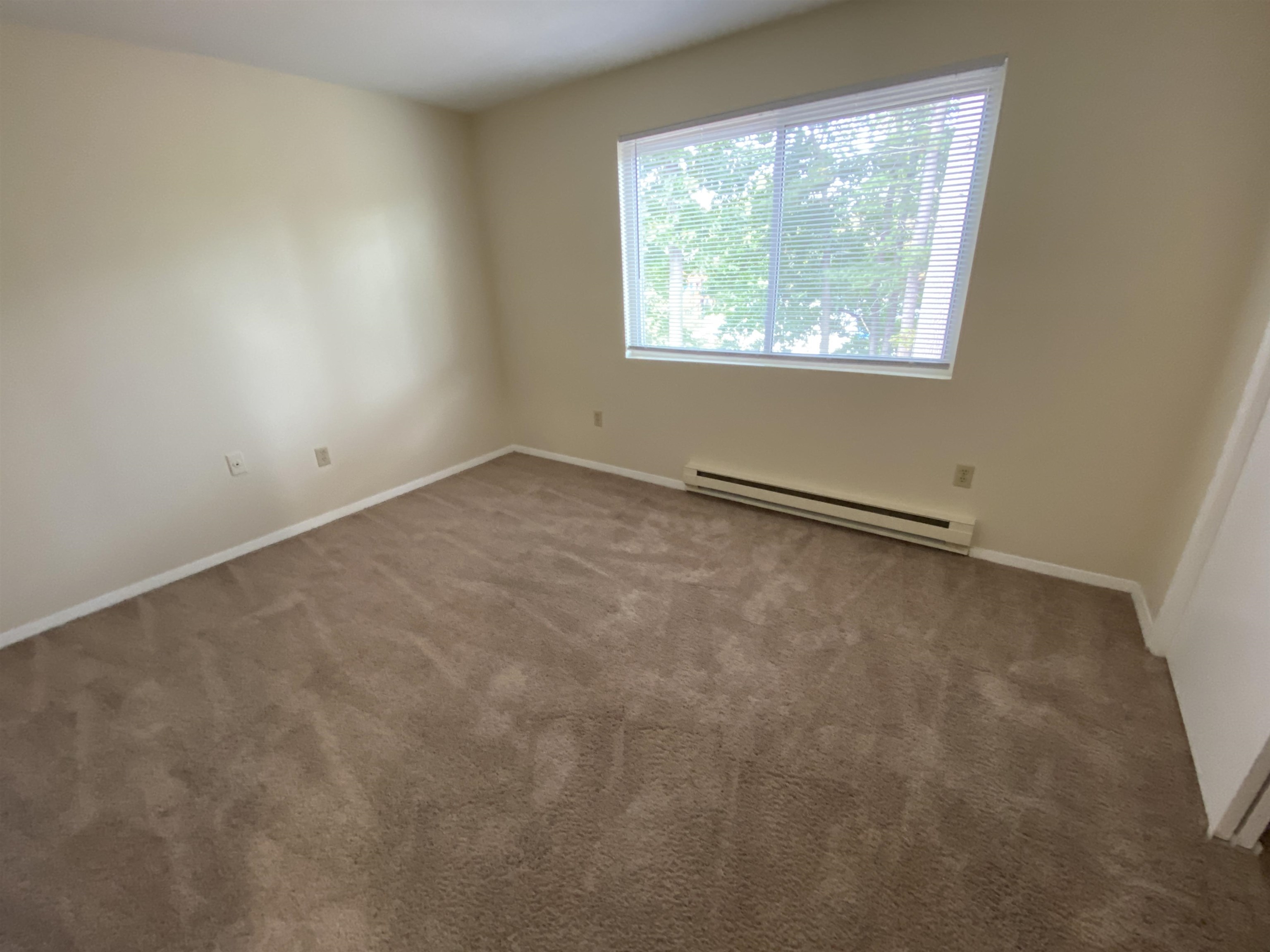 95 Powers Street, Unit 84 Milford, NH 03055 - Photo 23 of 40