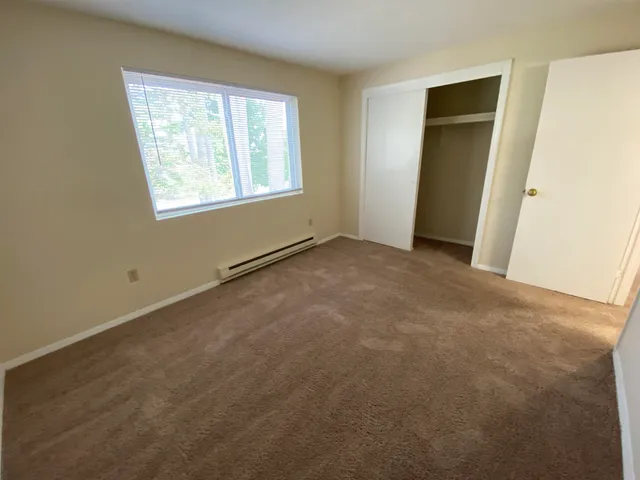 $2,052 | 95 Powers Street, Unit 84, Milford, NH 03055