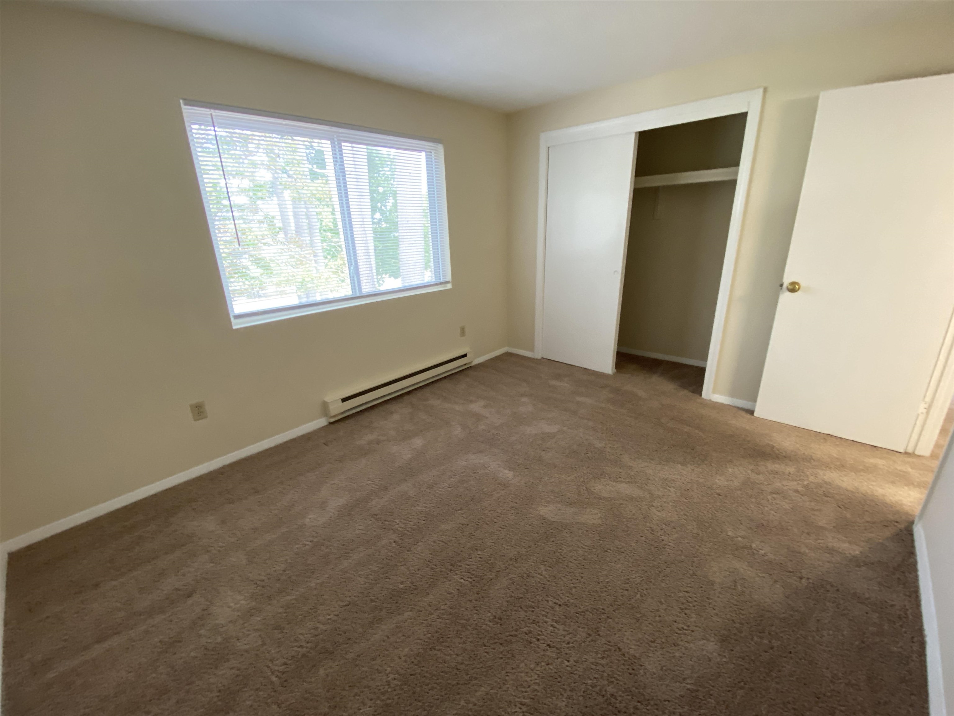 95 Powers Street, Unit 84 Milford, NH 03055 - Photo 24 of 40