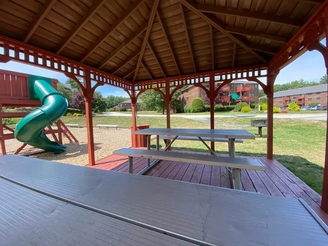 $2,052 | 95 Powers Street, Unit 84, Milford, NH 03055