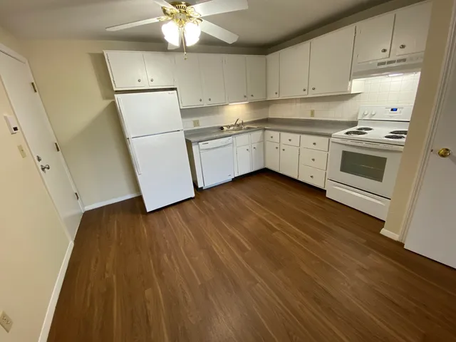 $2,052 | 95 Powers Street, Unit 84, Milford, NH 03055