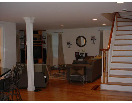 6 Thornton Road Waltham, MA 02453 - Photo 4 of 8