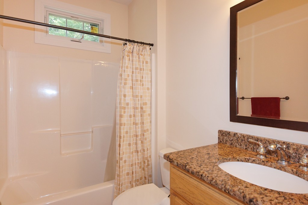 607 Old Farm Road Franklin, MA 02038 - Photo 12 of 23 Gallery Image 12