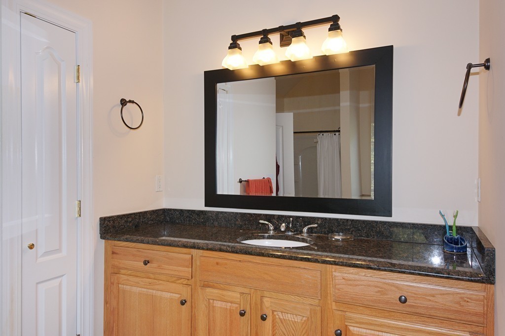 607 Old Farm Road Franklin, MA 02038 - Photo 15 of 23 Gallery Image 15