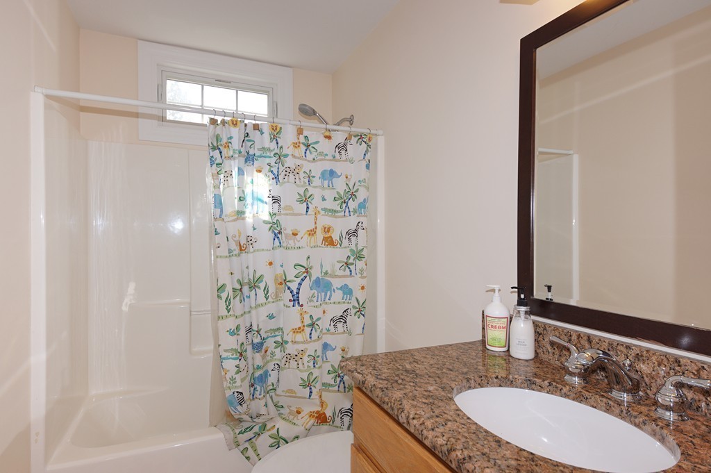 607 Old Farm Road Franklin, MA 02038 - Photo 18 of 23 Gallery Image 18