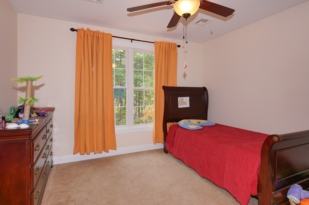 607 Old Farm Road Franklin, MA 02038 - Photo 19 of 23 Gallery Image 19