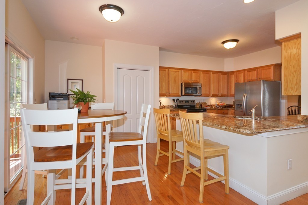 607 Old Farm Road Franklin, MA 02038 - Photo 6 of 23 Gallery Image 6