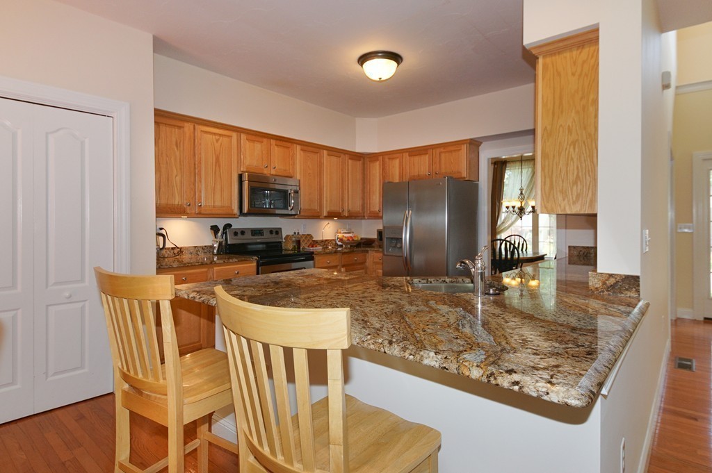 607 Old Farm Road Franklin, MA 02038 - Photo 8 of 23 Gallery Image 8