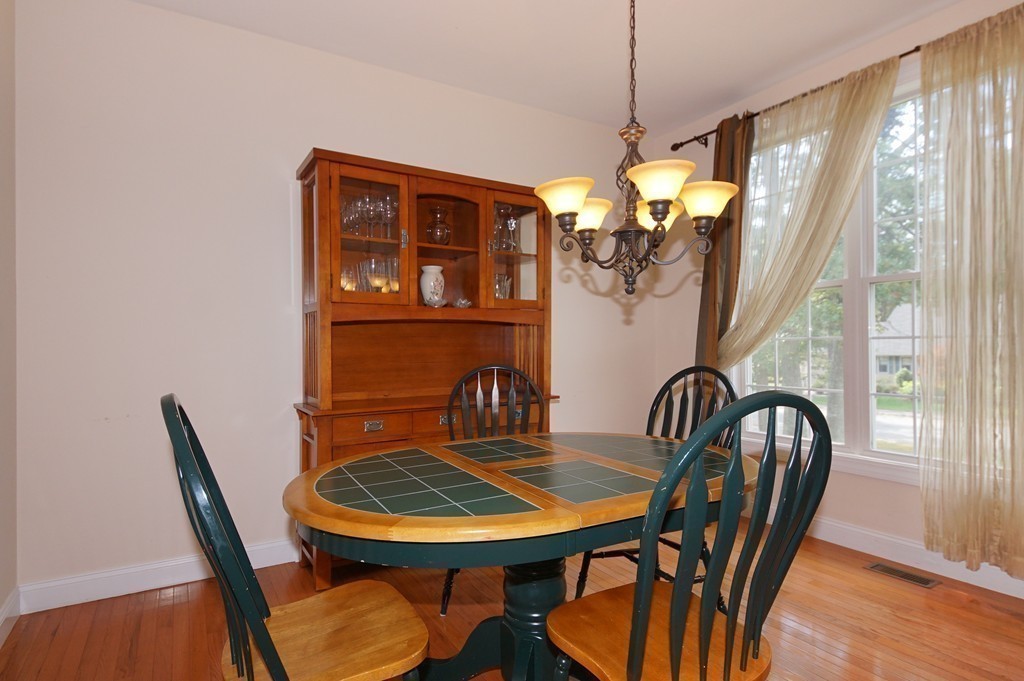 607 Old Farm Road Franklin, MA 02038 - Photo 10 of 23 Gallery Image 10
