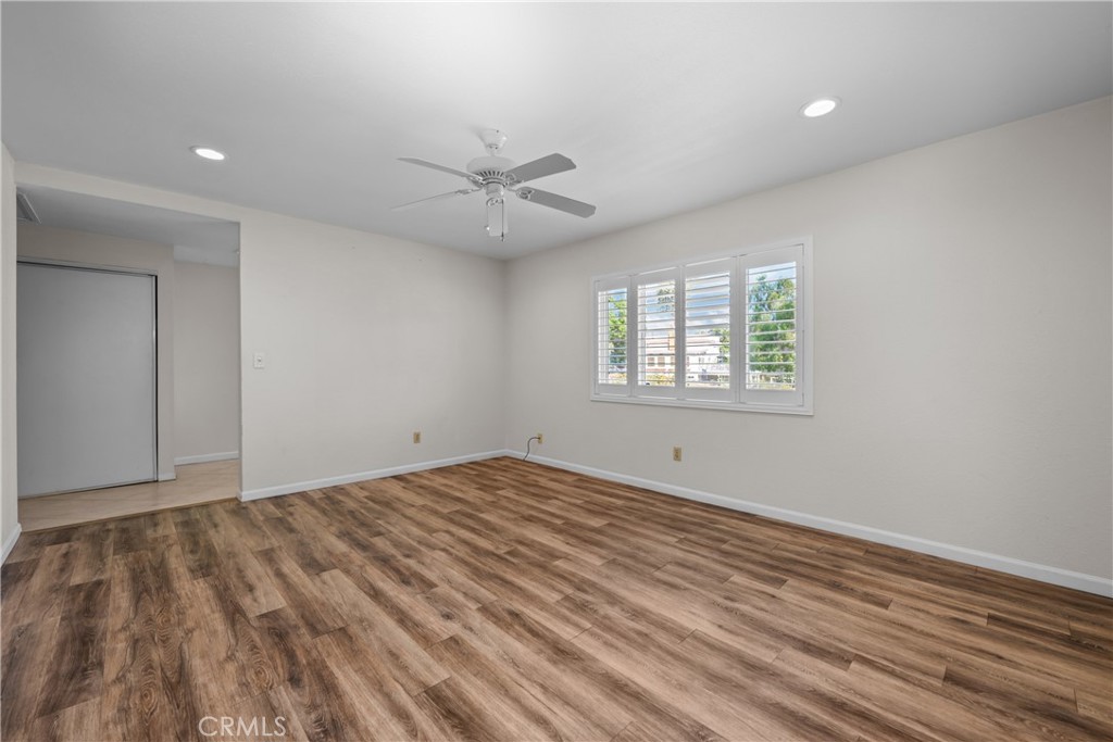 9152 Lakeview Road Lakeside, CA 92040 - Photo 4 of 32 a view of an empty room with a window