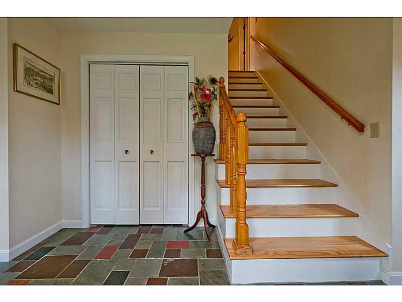 92 Clubhouse Road Wells, ME 04090 - Photo 7 of 29 Foyer.