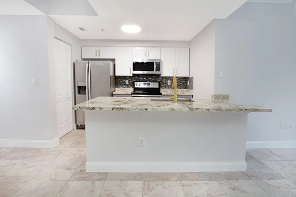 $439,000 | 5860 West Sample Road, Unit 204, Coral Springs, FL 33067