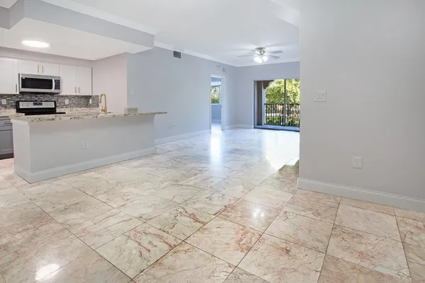 $439,000 | 5860 West Sample Road, Unit 204, Coral Springs, FL 33067