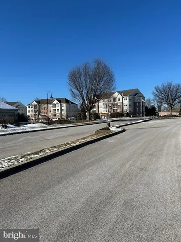 $225,000 | 1010 Crest Way, Unit 304, York, PA 17403