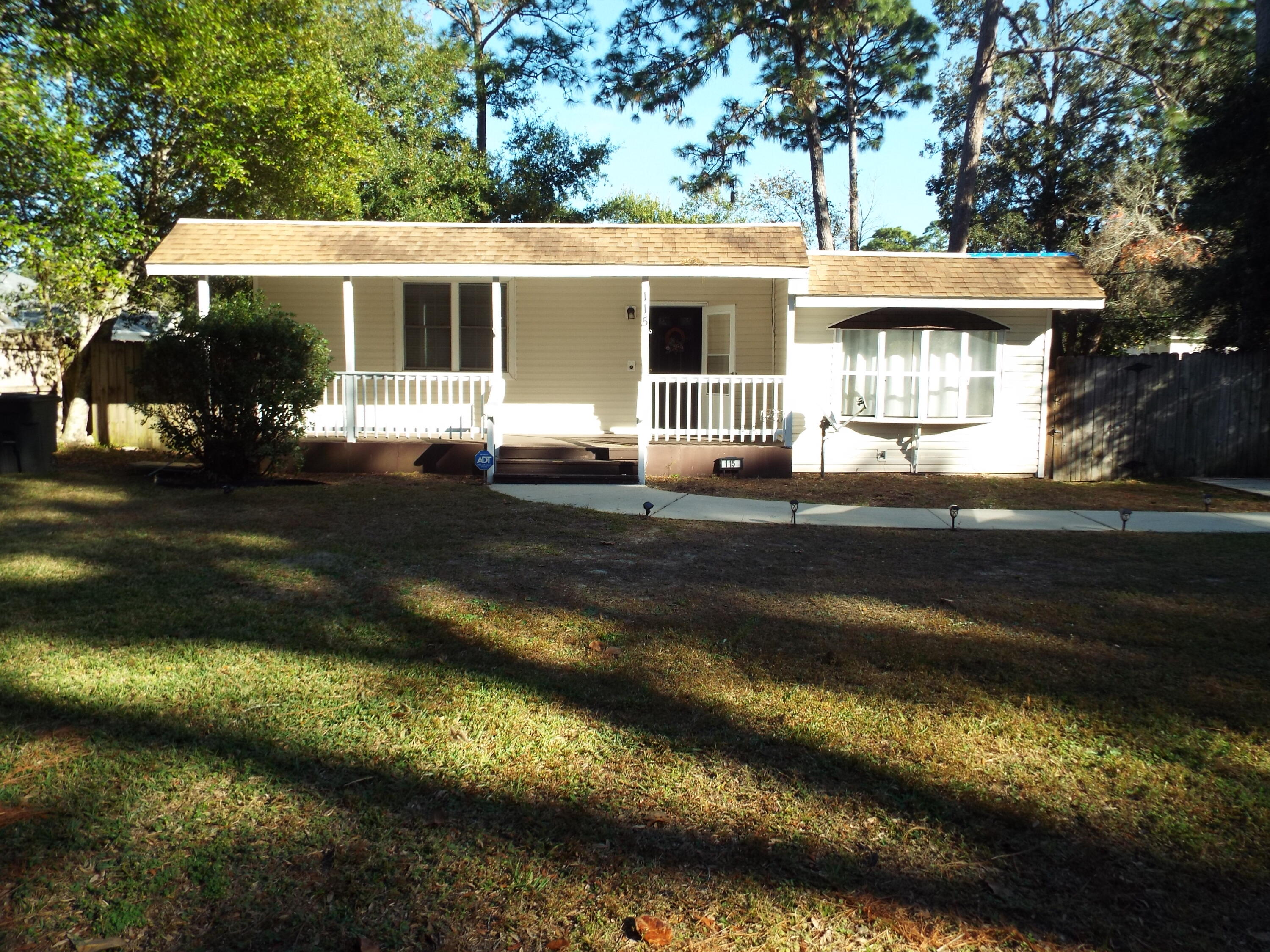 115 Hawkins Road Fort Walton Beach, FL 32547 - Photo 1 of 47 Front View