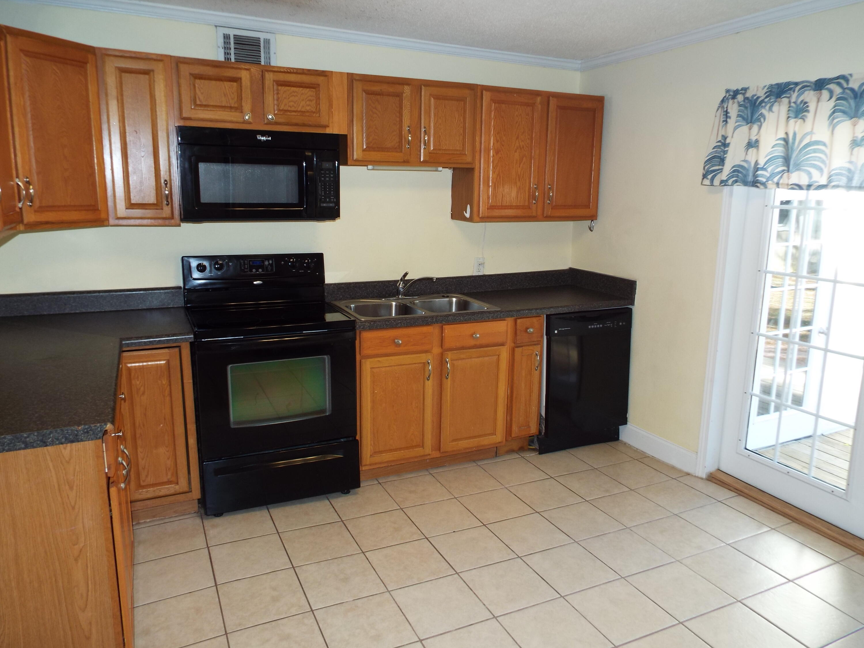 115 Hawkins Road Fort Walton Beach, FL 32547 - Photo 12 of 47 DSCF3505