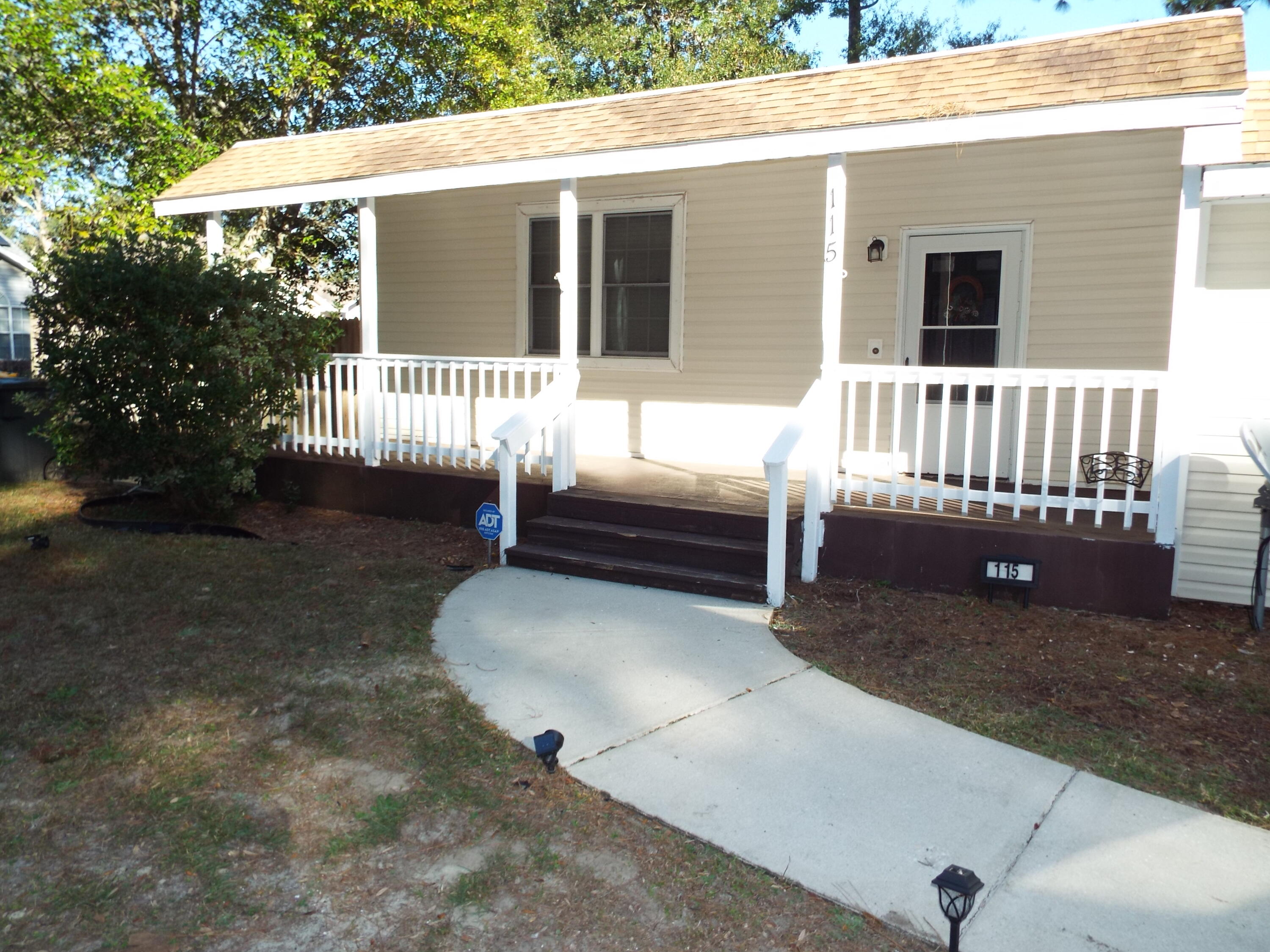 115 Hawkins Road Fort Walton Beach, FL 32547 - Photo 4 of 47 DSCF3564