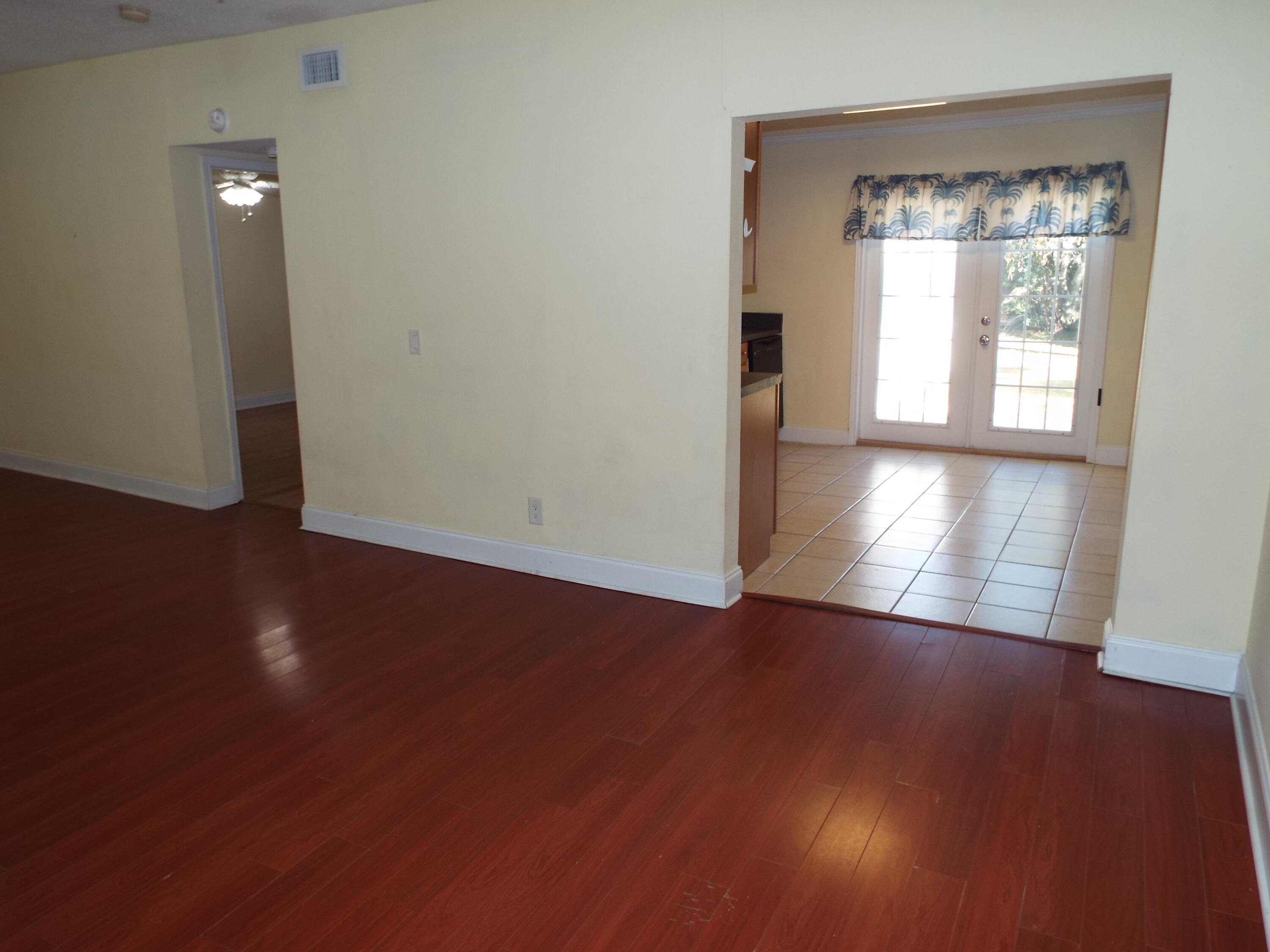 115 Hawkins Road Fort Walton Beach, FL 32547 - Photo 7 of 47 DSCF3481