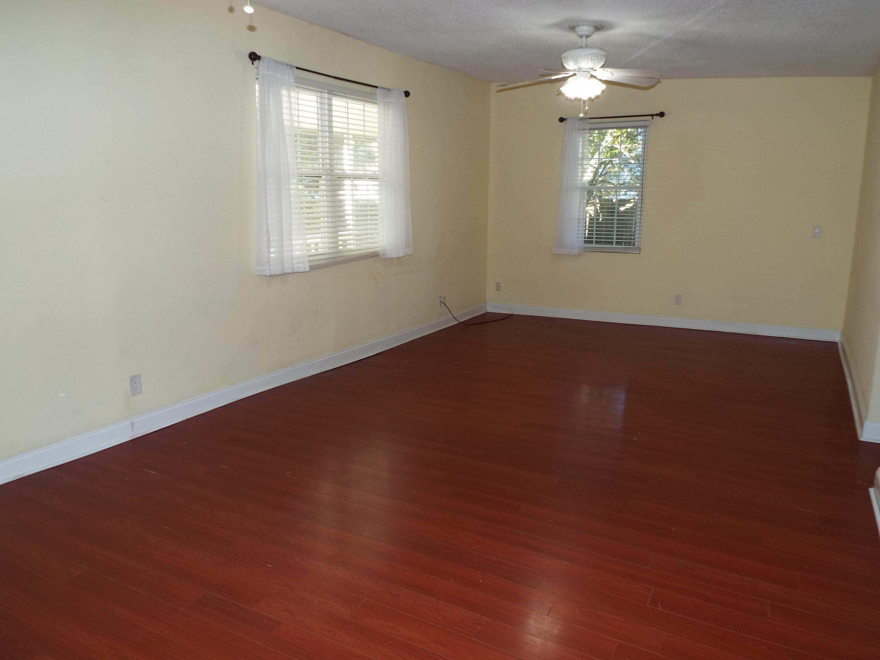 115 Hawkins Road Fort Walton Beach, FL 32547 - Photo 8 of 47 DSCF3539