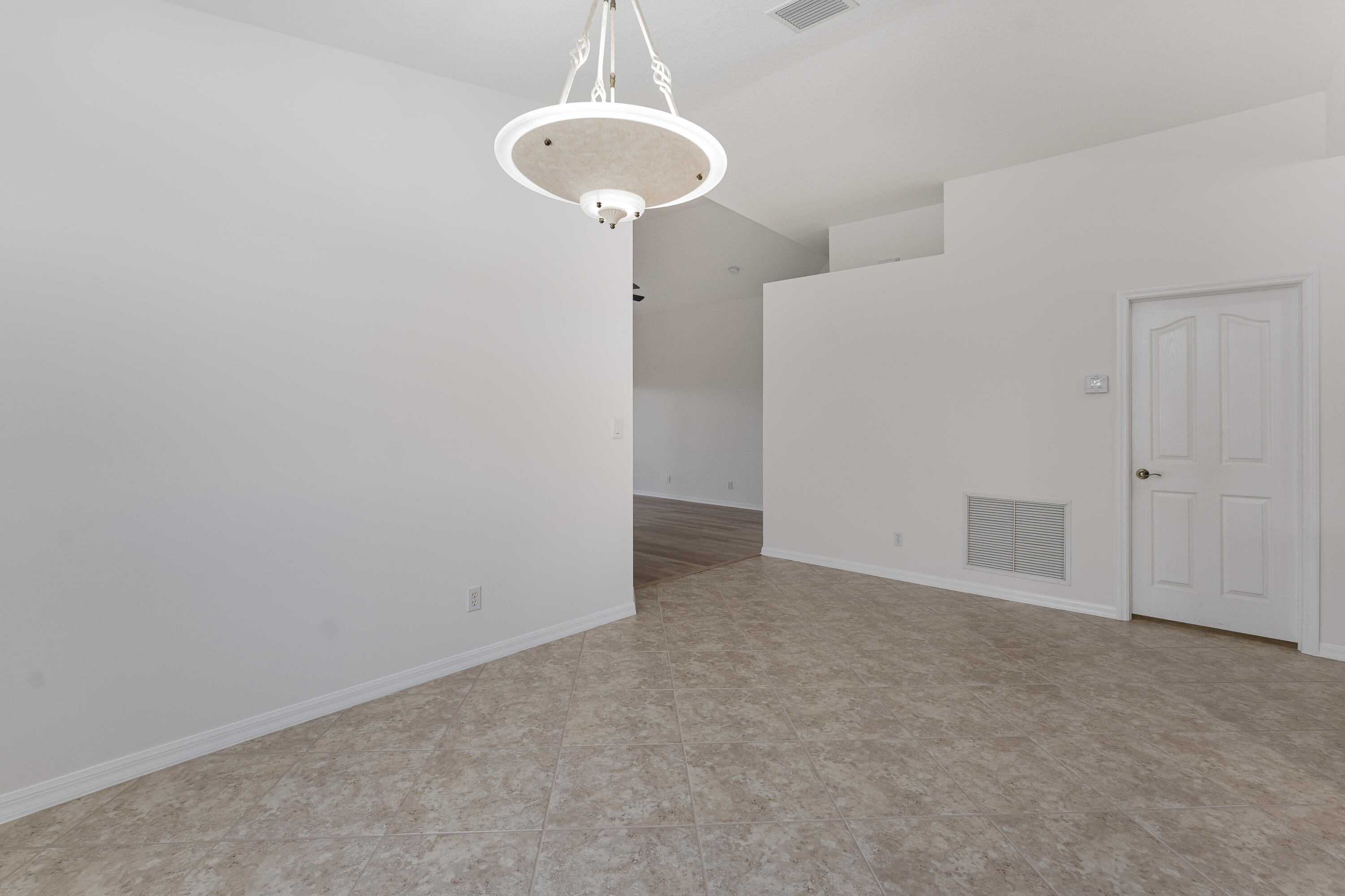 12047 Roma Road Boynton Beach, FL 33436 - Photo 10 of 39 09