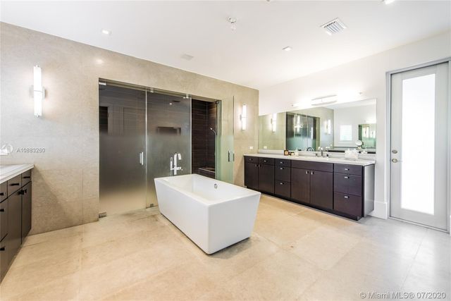 $2,895,000 | 1550 Salvatierra Drive, Coral Gables, FL 33134