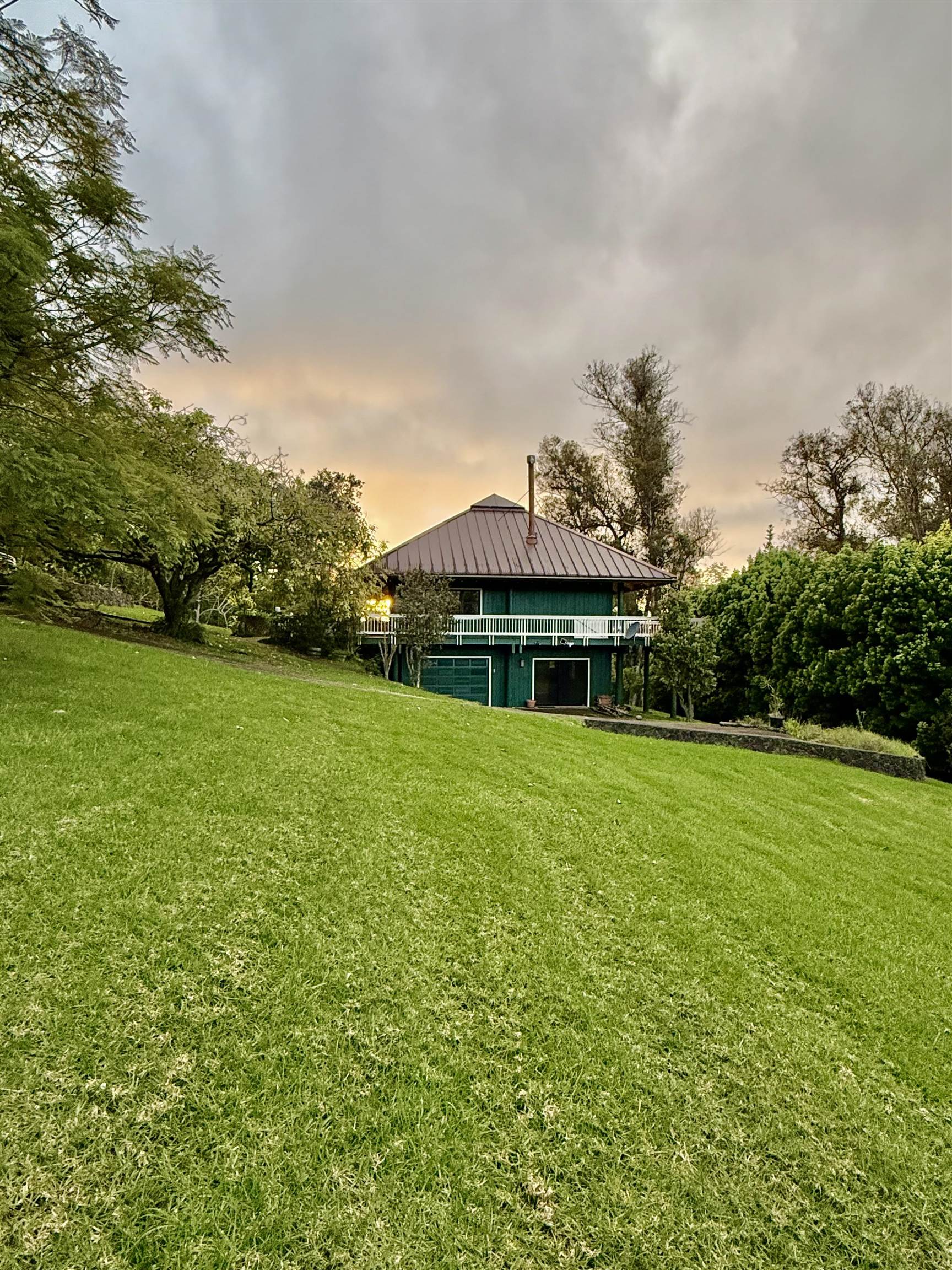 2400 Piiholo Road Makawao, HI 96768 - Photo 1 of 45