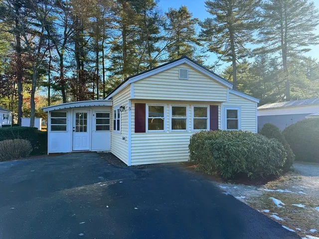 $249,900 | 5 Rosewood Drive, Halifax, MA 02338