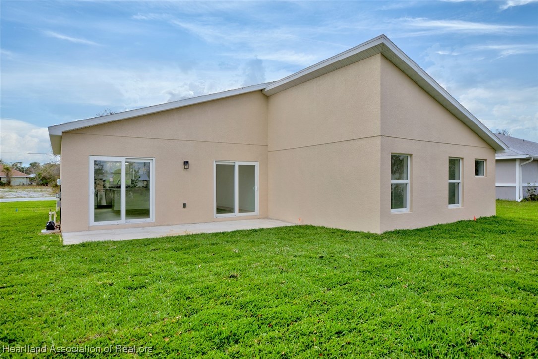 121 Grape Road Northwest Lake Placid, FL 33852 - Photo 26 of 27 Gallery Image 26