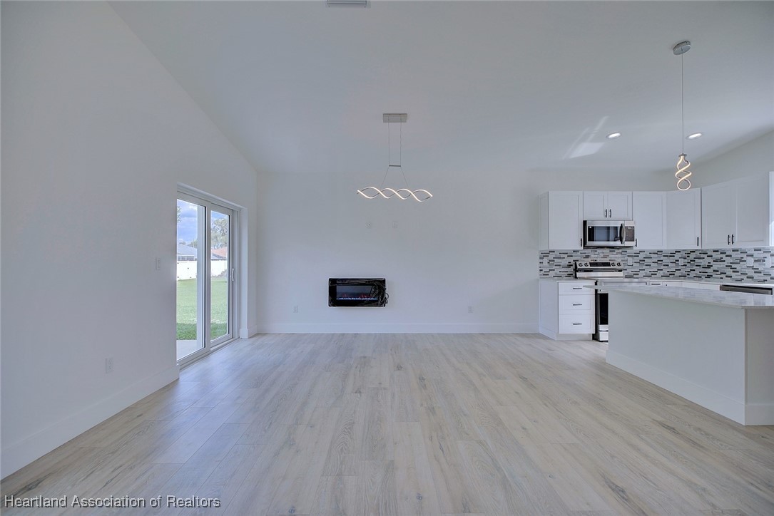 121 Grape Road Northwest Lake Placid, FL 33852 - Photo 6 of 27 Gallery Image 6