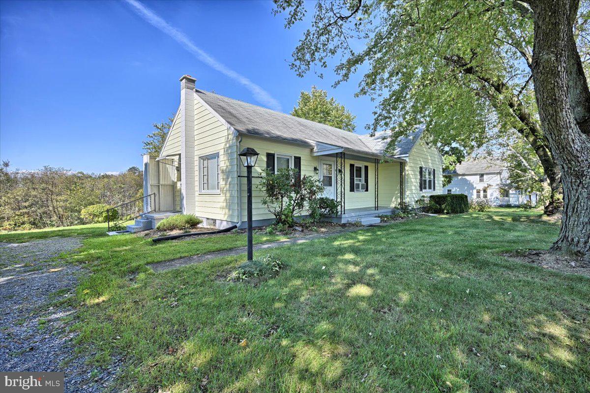 3080 Spring Road Carlisle, PA 17013 - Photo 3 of 23 Gallery Image 3