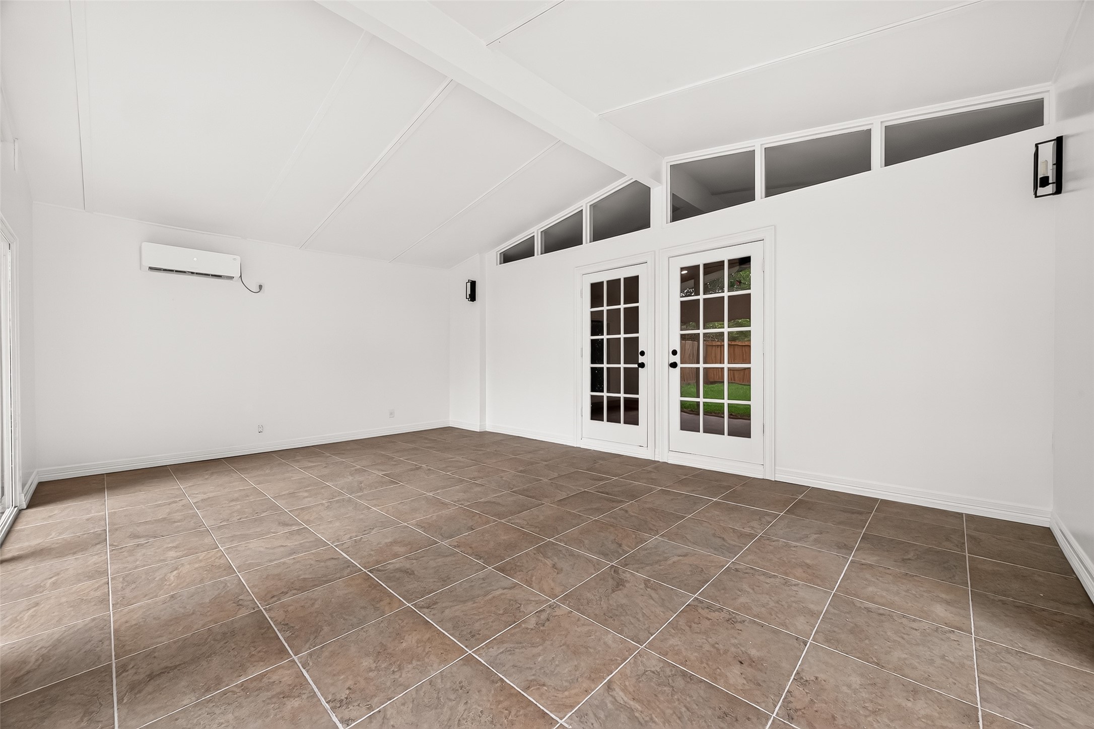 5422 Hummingbird Street Houston, TX 77096 - Photo 38 of 46