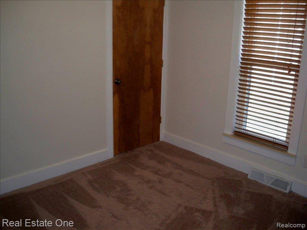 8671 Sashabaw Road Clarkston, MI 48348 - Photo 11 of 20 3RD BEDROOM