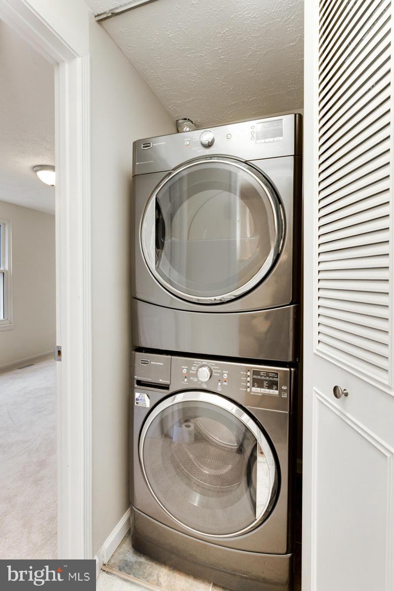 11052 Granby Court Reston, VA 20191 - Photo 14 of 28 a utility room with dryer and washer