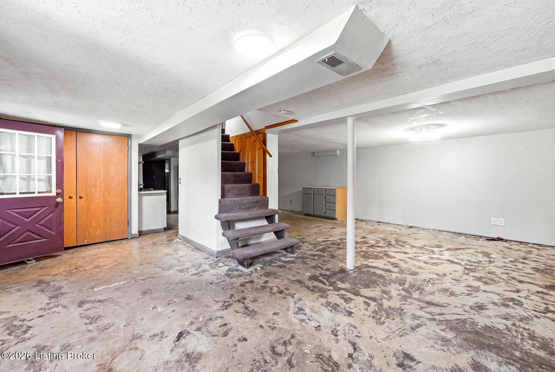 9615 3rd Street Road Louisville, KY 40272 - Photo 27 of 63 photo_online_026