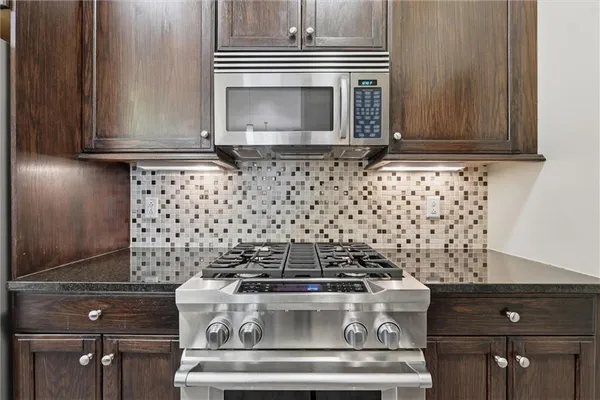 $579,000 | 4900 Central Street, Unit 305, Kansas City, MO 64112