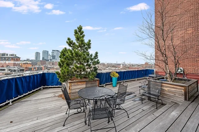 $1,799,000 | 63 Atlantic Avenue, Unit 7E, Boston, MA 02110