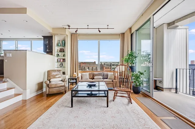 $1,799,000 | 63 Atlantic Avenue, Unit 7E, Boston, MA 02110