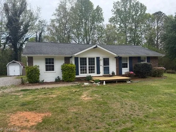 $214,900 | 1003 Osborne Sunset Drive, North Wilkesboro, NC 28659